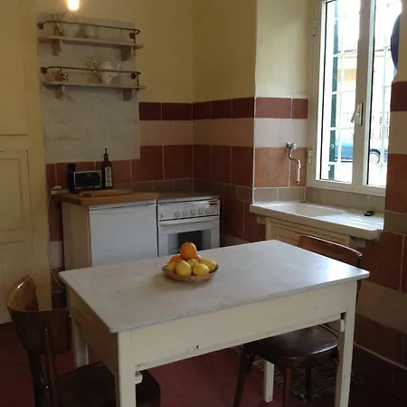 All'ombra Del Castello Apartman